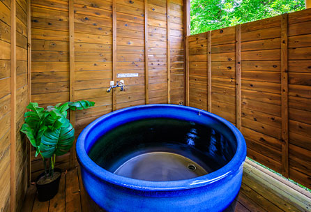 Open-air bath
